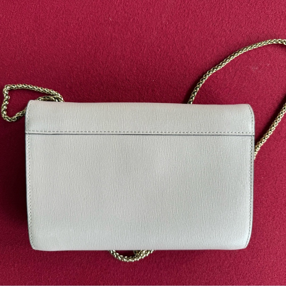 Furla Cream Crossbody Bag with Gold Chain - Picture 3 of 14